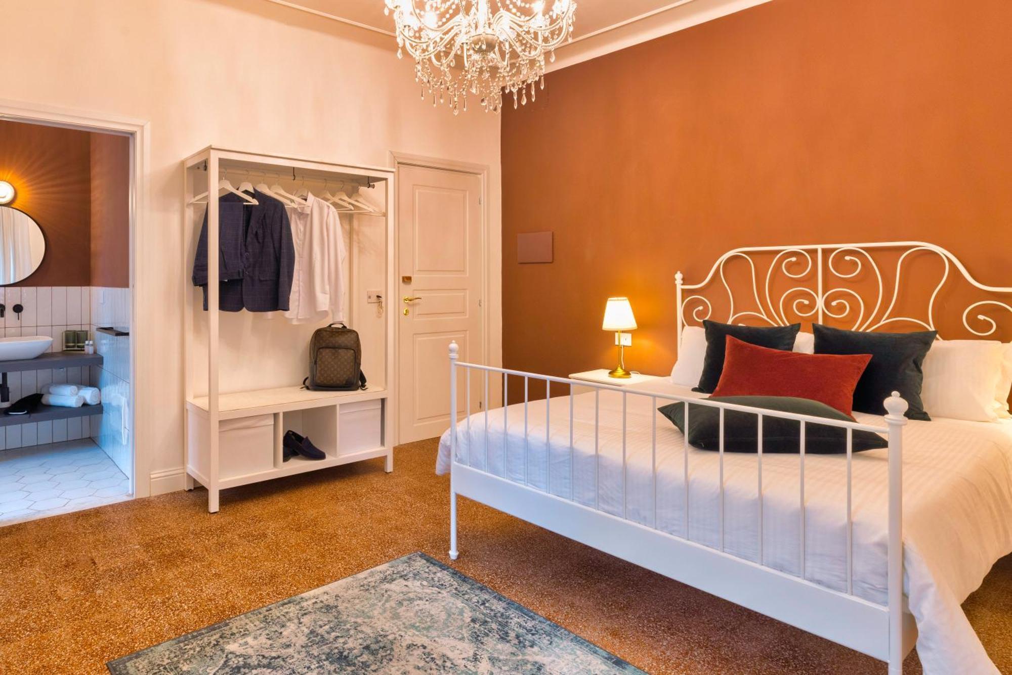 Casa Dei Liuti Luxury Guesthouse Alghero Bagian luar foto